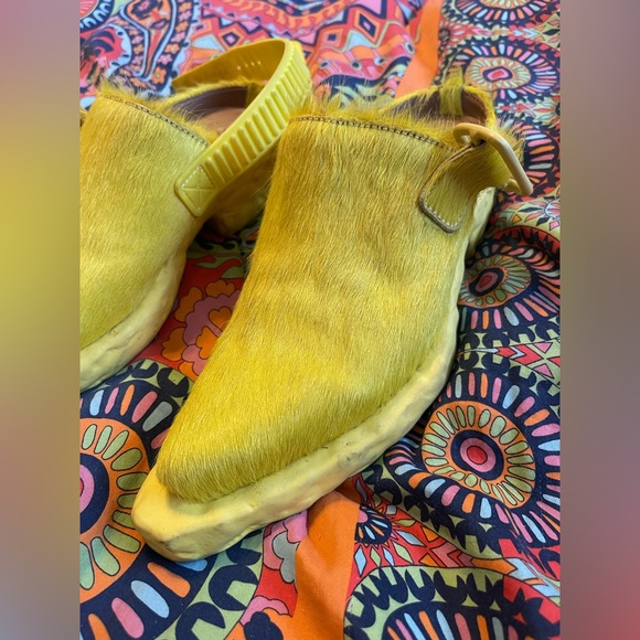 Camper Camperlabs Venga Yellow Long Calf Hair sz 39 - Picture 10 of 10